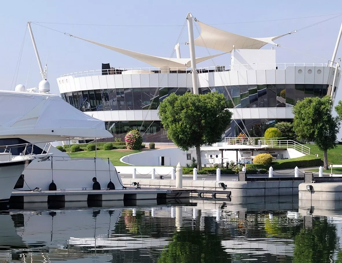 dubai marina yacht club parking